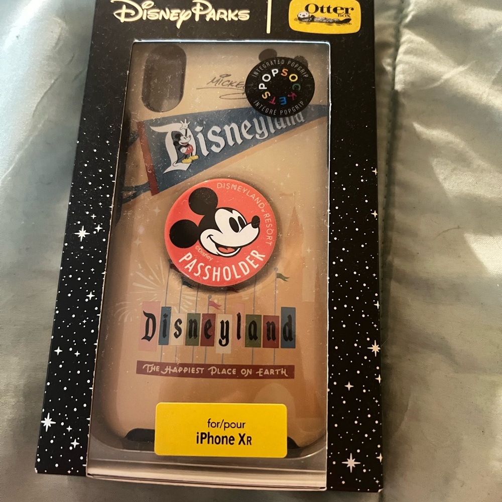 Disneyland annual pass holder with pop socket iPhone XR case